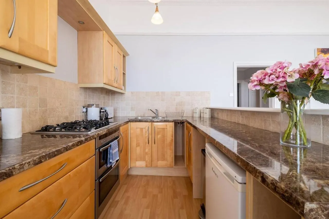 Spectacular Sea Views! Stylish Apt With Balcony Apartment Brighton